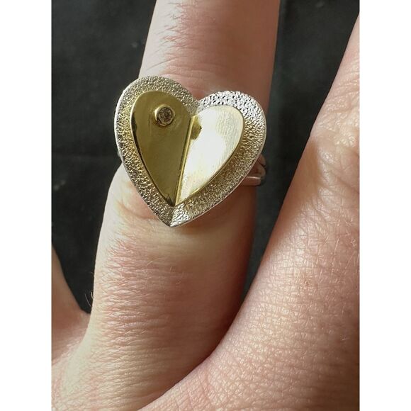 925 Sterling Silver Two Tone Heart Ring Size 10 - Picture 1 of 5